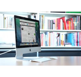Apple iMac 21,5 Pouces Fin 2013 Core i5 Quad 2.7GHz Turbo 3.2 Ghz - 8Go - 256G SSD - Intel Iris Pro 1536Mo - Apple OSX El Captian Etat comme neuf