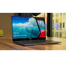 Pc Portable Ultrabook Mi 2018 Dell XPS 13 9370 1.2Kg Core i7 Quad 8550U 1.8 GHz Turbo 4.0 Ghz 16G LPDDR3 512G SSD Ecran 13.3 Infinity Edge FULLHD Clavier rétro Licence Windows 10 64Bit Neuf sous emballage